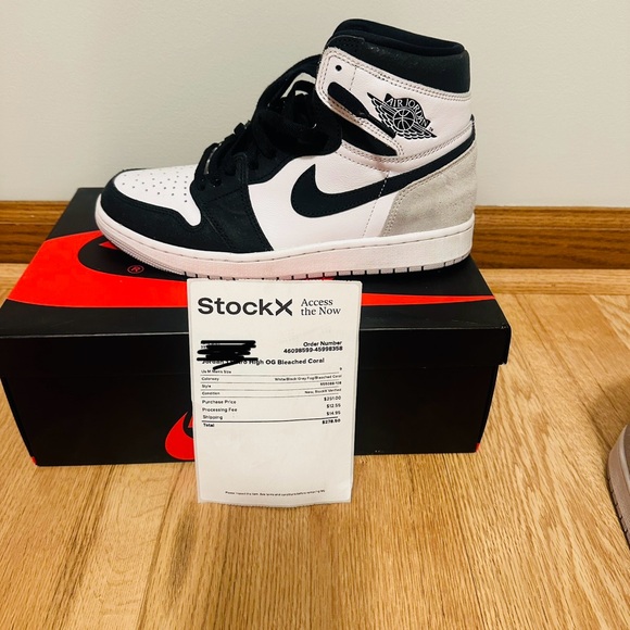 Jordan 1 Retro High OG Bleached Coral tennis shoes.  Men’s size 9 - Picture 3 of 7